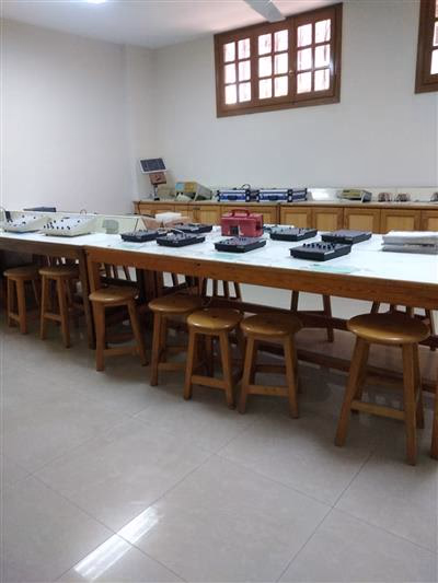 معمل ألكترونيات 